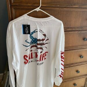 Salt Life White Long-Sleeve American Flag Crab Graphic Tee